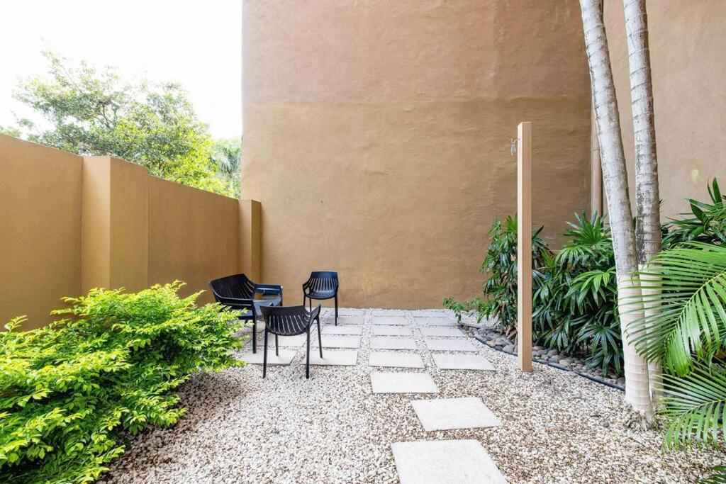 Ferienwohnung Playa Palapa~Steps From The Ocean! Tamarindo Exterior foto